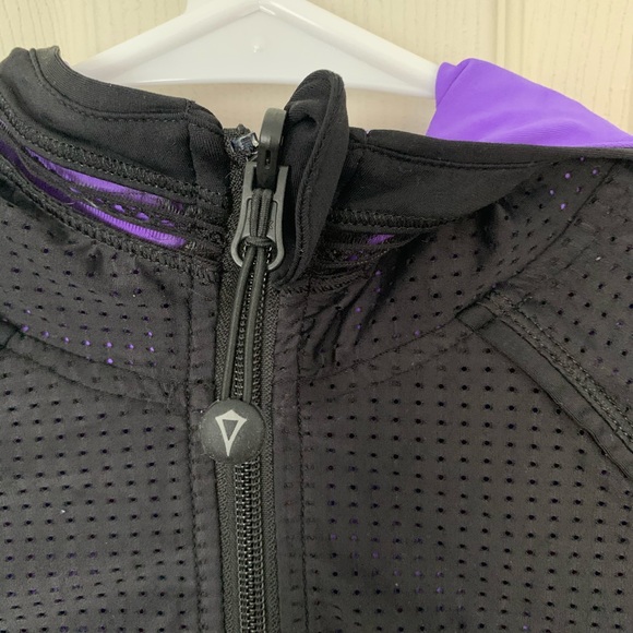 Reversible Ivivva Jacket - Picture 2 of 8